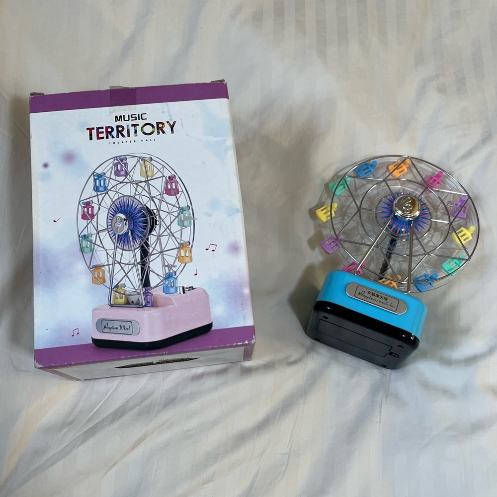 Colourful Light Up Ferris Wheel Music Box